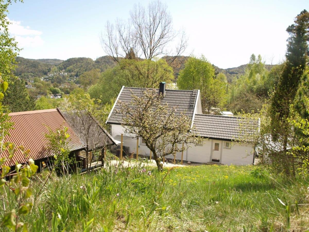 Kveldsro In Surroundings *